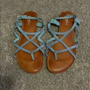 Women’s sandals